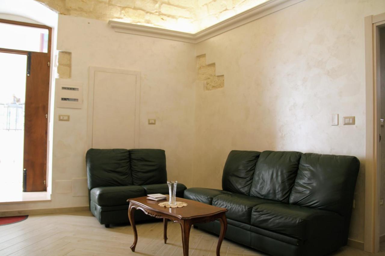 Camere in centro storico - Arco Monte SantʼAngelo Esterno foto