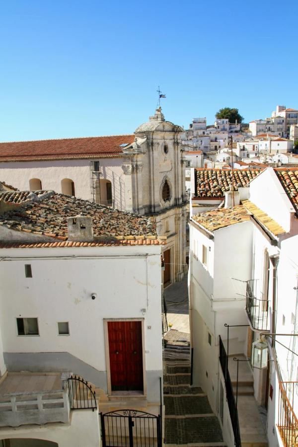 Camere in centro storico - Arco Monte SantʼAngelo Esterno foto