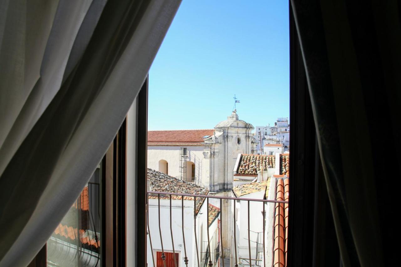 Camere in centro storico - Arco Monte SantʼAngelo Esterno foto