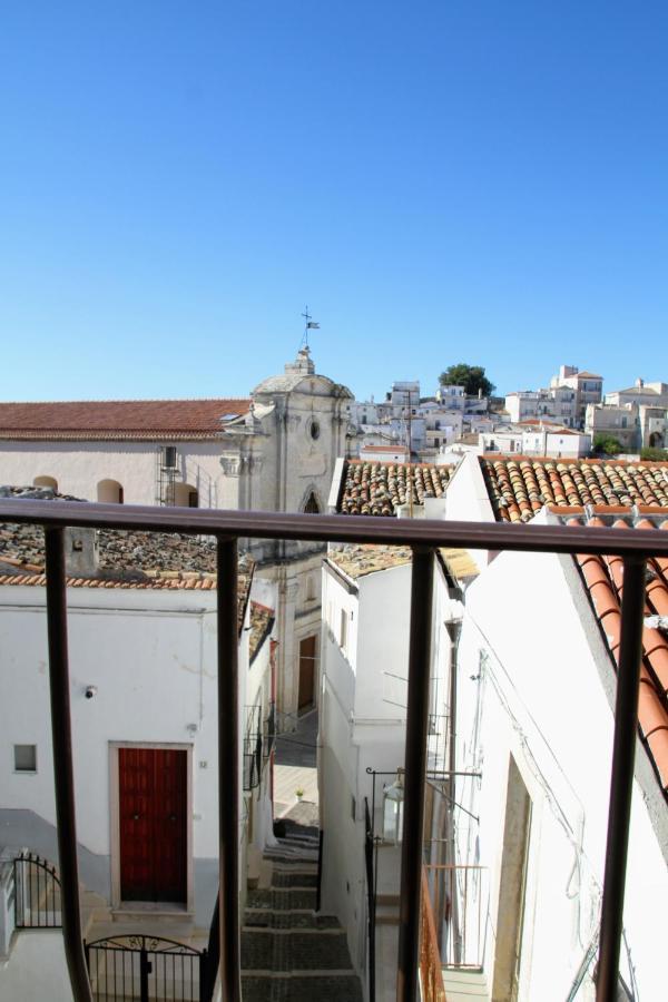 Camere in centro storico - Arco Monte SantʼAngelo Esterno foto