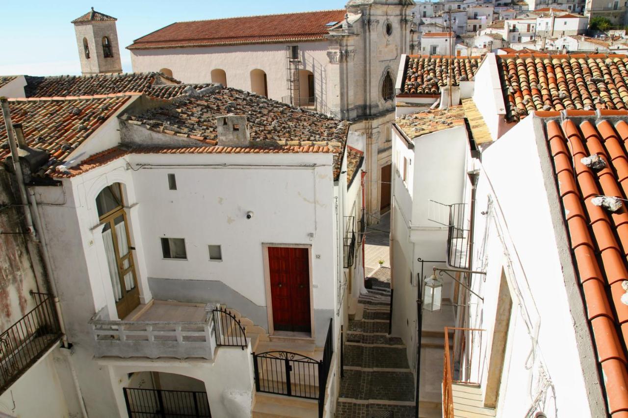 Camere in centro storico - Arco Monte SantʼAngelo Esterno foto