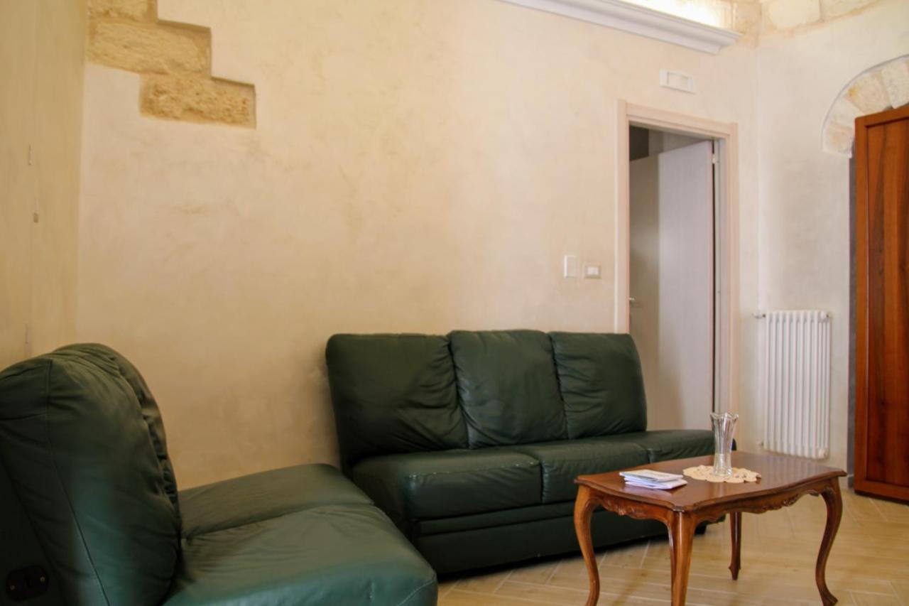 Camere in centro storico - Arco Monte SantʼAngelo Esterno foto