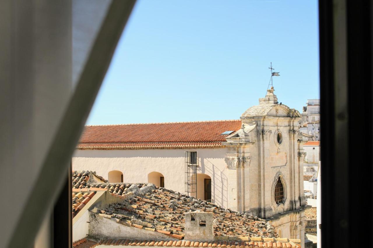 Camere in centro storico - Arco Monte SantʼAngelo Esterno foto